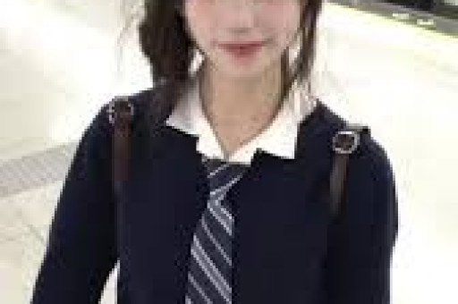 千万网红蓝战非被禁自曝年入过亿发表激进言论更多黑料被扒